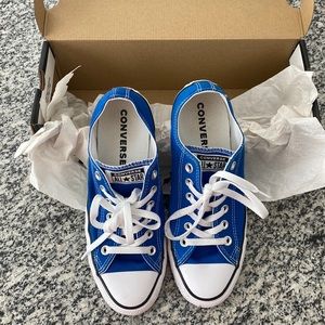 Blue womens converse tennis shoes